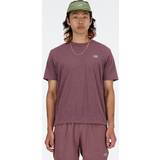 New Balance Herre Overdele New Balance Men's Athletics T-Shirt in Brown Poly Knit