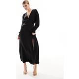 Mango Dame - Sort Kjoler Mango Crossneckline Slit Dress Kvinde Midi Kjoler Plus hos Magasin Black