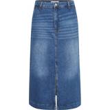 16 Nederdele Part Two Calia Plain Denim Midi Skirt - Medium Blue
