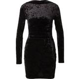 Superdry Sort Tøj Superdry Velvet Longsleeved Mini Dress Kvinde Midi Kjoler 16/XL hos Magasin Black