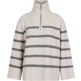 Dame - Stribede Sweatere Neo Noir Nevena Stripe Knit Blouse - Sand/Grey