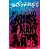 House of Many Ways (Hæftet, 2009)