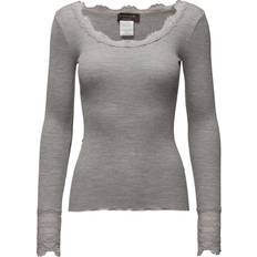 Rosemunde Dame T-shirts Rosemunde Silk T-Shirt Regular LS W/Wide Lace - Light Grey Melange
