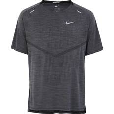 Slids - Slim T-shirts Nike Dri-FIT ADV Techknit Ultra Short-Sleeve Running Top Men's - Black/Iron Grey