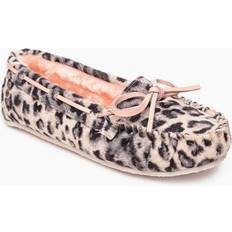 35 ½ - Dame - Stof Lave sko Minnetonka Cally - Grey Leopard Print