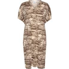 38 - Brun - Korte kjoler Saint Tropez Maddie Dress - Chocolate B. Tie Dye