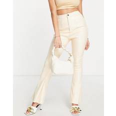 Missguided L Tøj Missguided Cremehvide bukser med svaj imiteret læder-Sort Cremefarvet