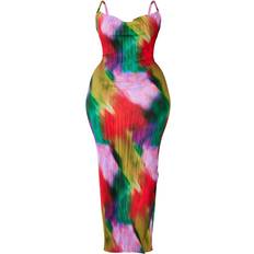 PrettyLittleThing 26 - Dame Kjoler PrettyLittleThing Printed Plisse Cowl Neck Maxi Dress Plus Size - Multi