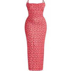 PrettyLittleThing 26 - Dame Kjoler PrettyLittleThing Printed Plisse Cowl Neck Maxi Dress Plus Size - Rose