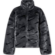 26 - Dame - Grå Jakker Nike Sportswear Plush Printed Faux Fur Jacket Women's - Dark Smoke Grey/Black