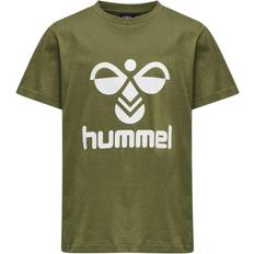Hummel T-shirts Børnetøj Hummel Tres T-shirt S/S - Capulet Olive (213851-6414)