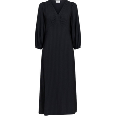 32 - XXL Kjoler Neo Noir Ilma Solid Dress - Black