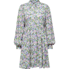 10 - Dame - Multifarvet - S Kjoler Selected Judita Floral Shirt Dress - Violet Tulip