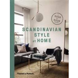 Scandinavian Style at Home - a room-by-room guide (Hæftet)