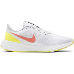 Nike Revolution 5 W - White/Light Voltage Yellow Ii/Black/Bright Mango