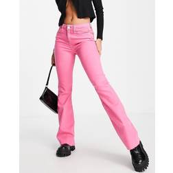 River Island Jeans med mellemhøj talje og ben med svaj og rå kant lyserød Klar lyserød