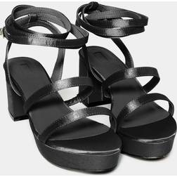 Yours strappy platform heeled sandal in black(8)