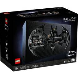 Lego DC Batman Batcave Shadow Box 76252